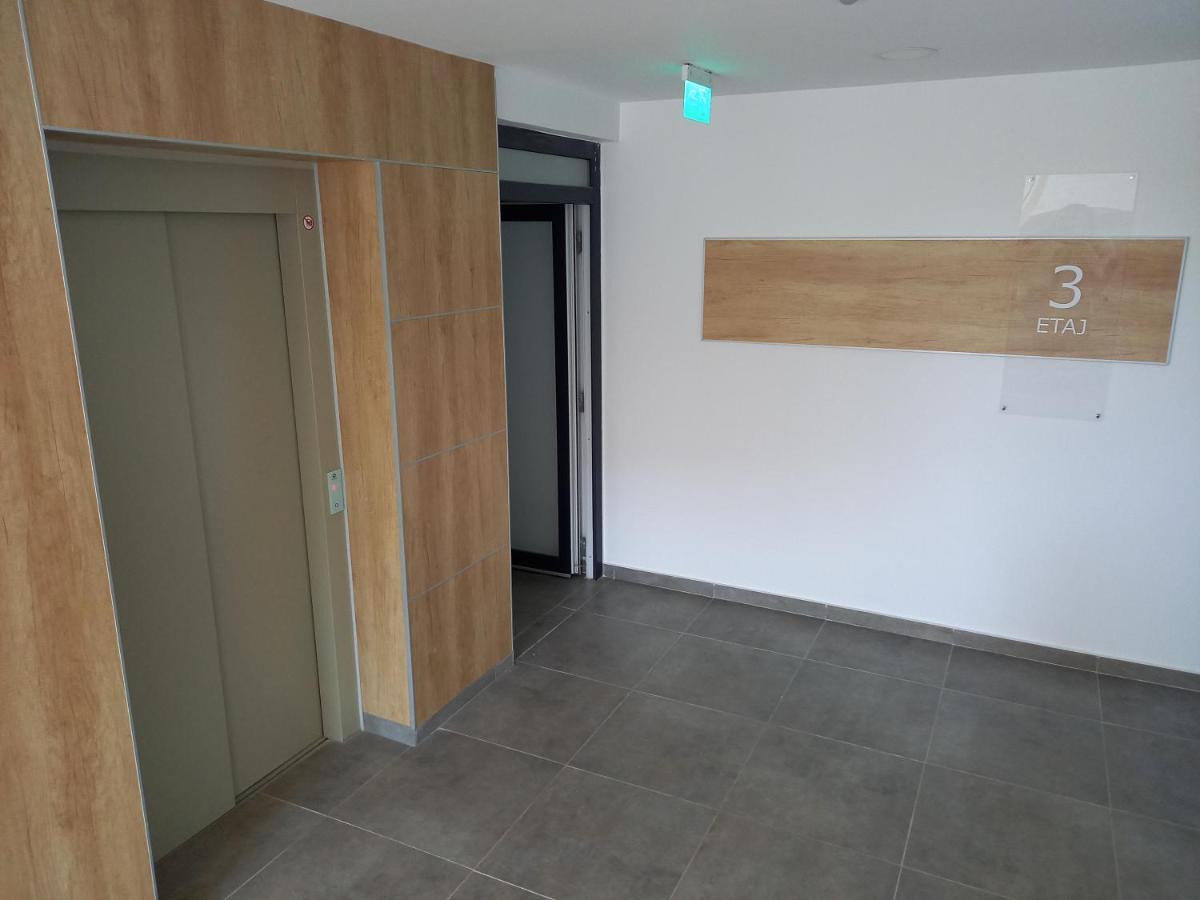Lavanda Apartment Oradea Exterior foto